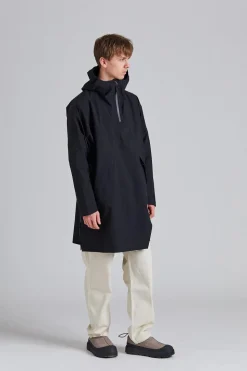 Aalesund Poncho Black