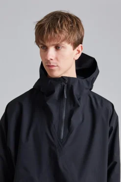 Aalesund Poncho Black