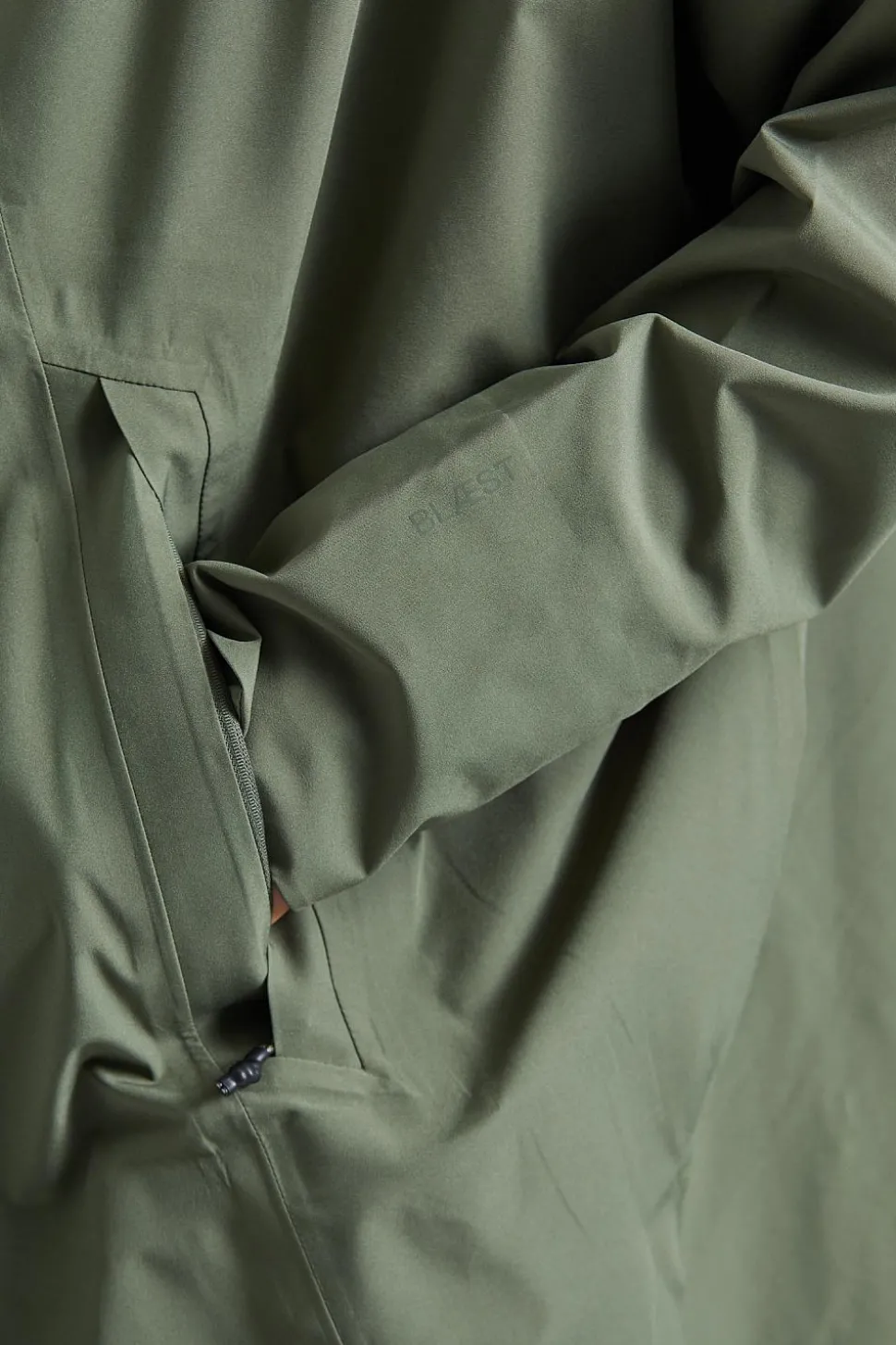 Aalesund Poncho Dusty Green
