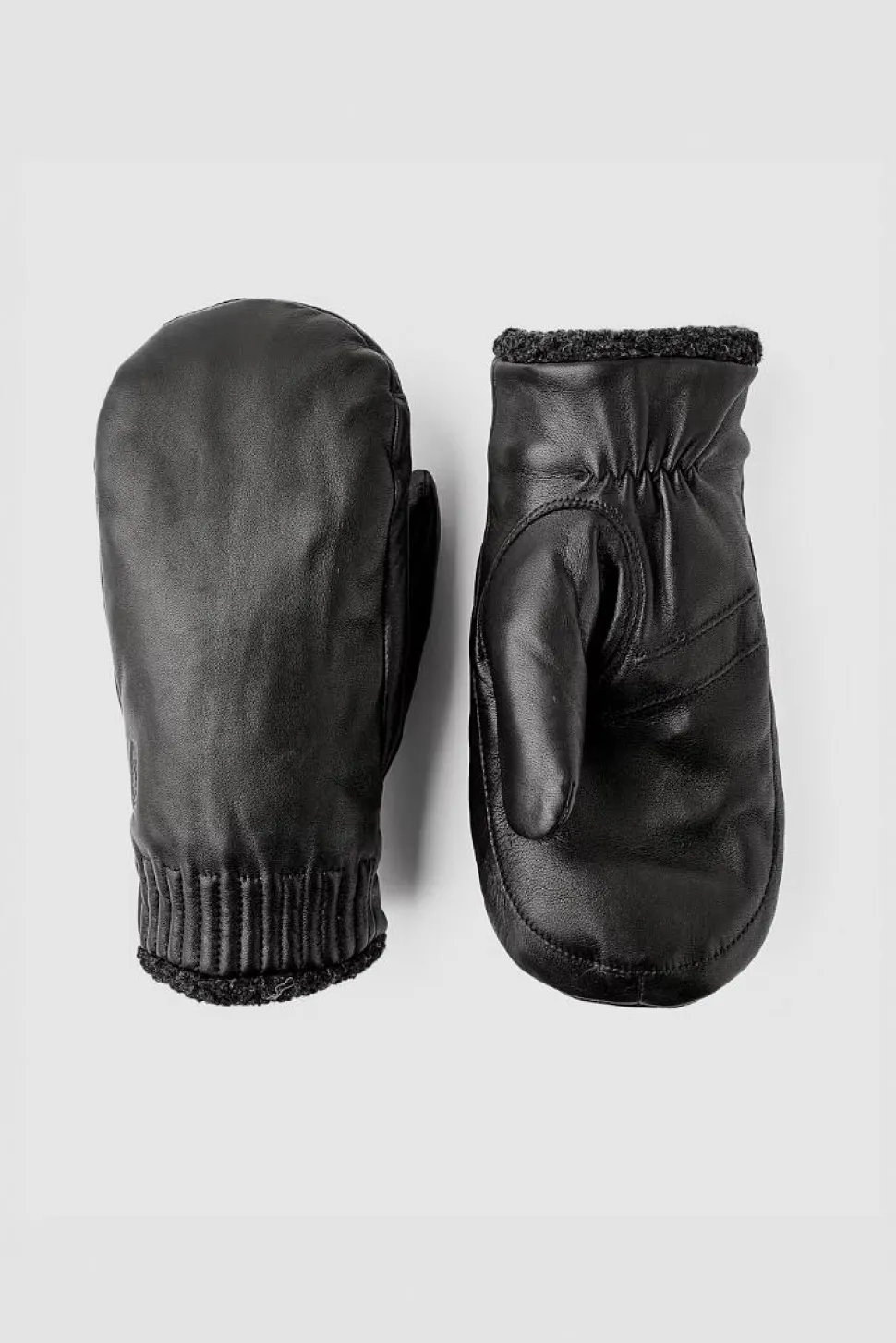Ackas Mitt