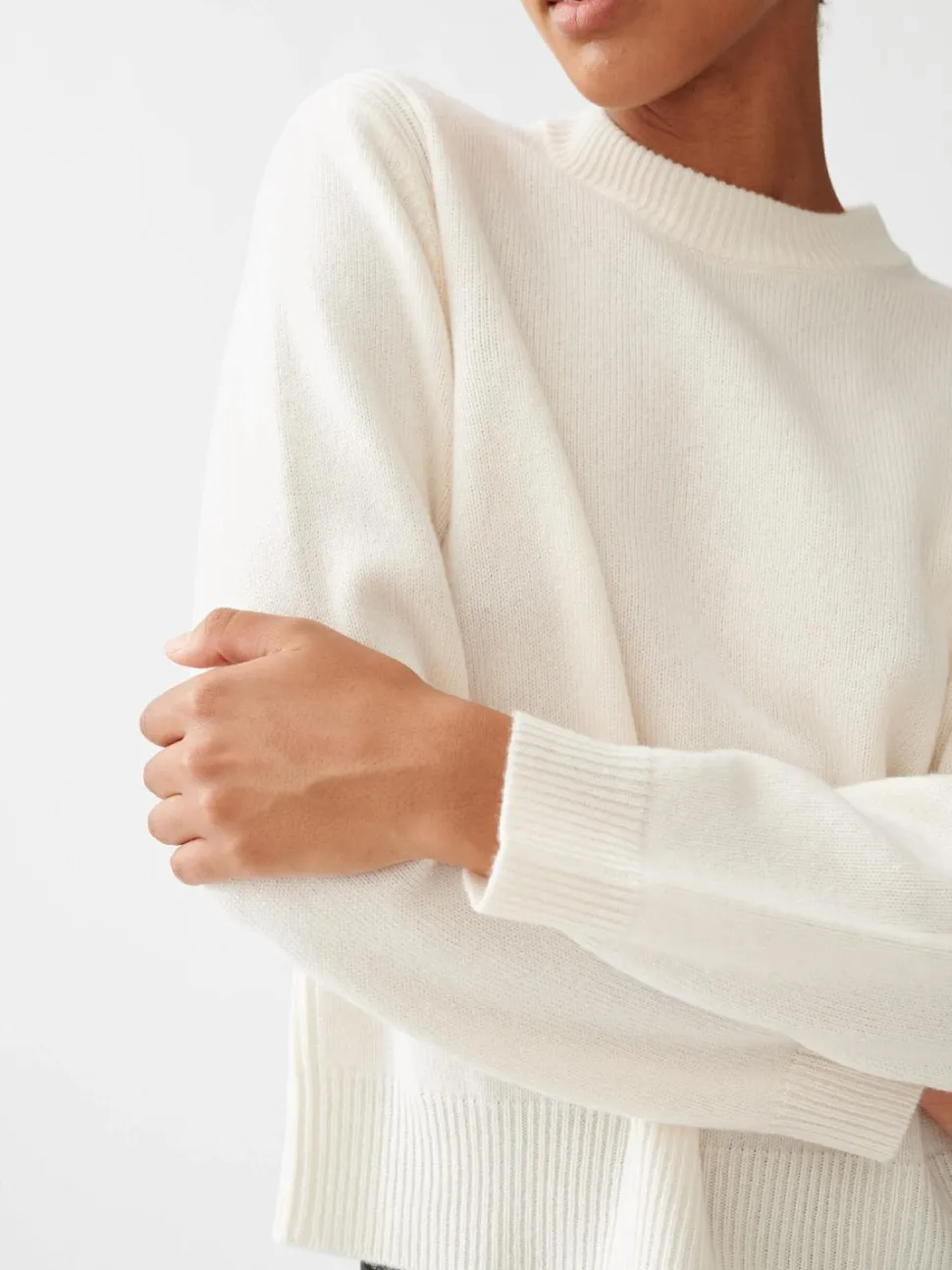 Alma Sweater White