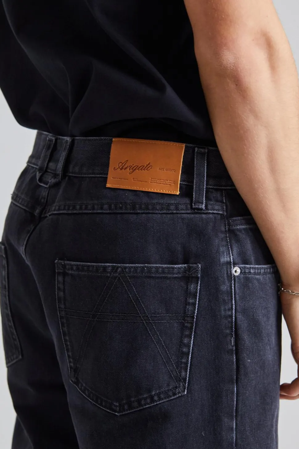 Archive Straight Jeans Black