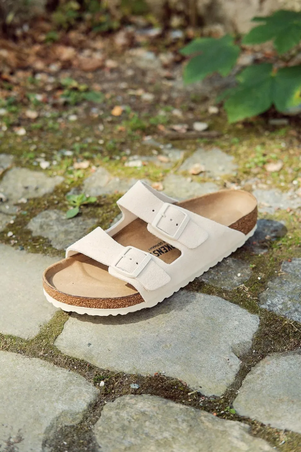 Arizona Suede Leather Antique White