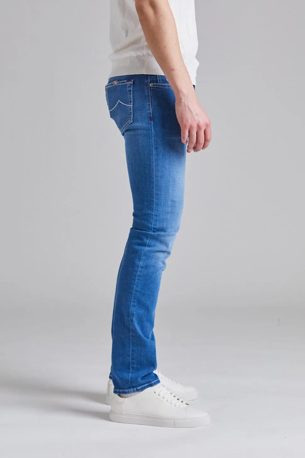 Bard 688 Light Blue Wash