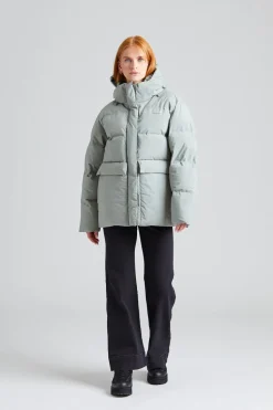 Besseggen Down Jacket Teal