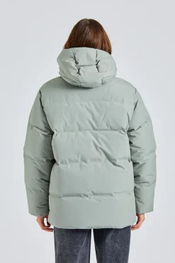 Besseggen Down Jacket Teal