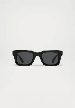 05 Black