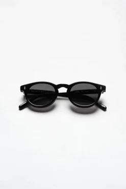 03 Black