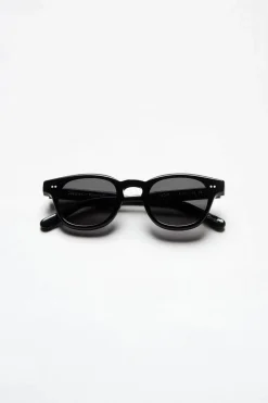 01 Black