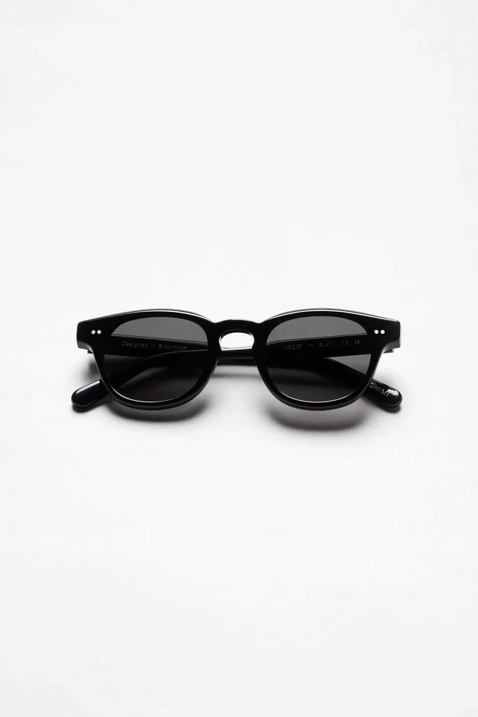 01 Black