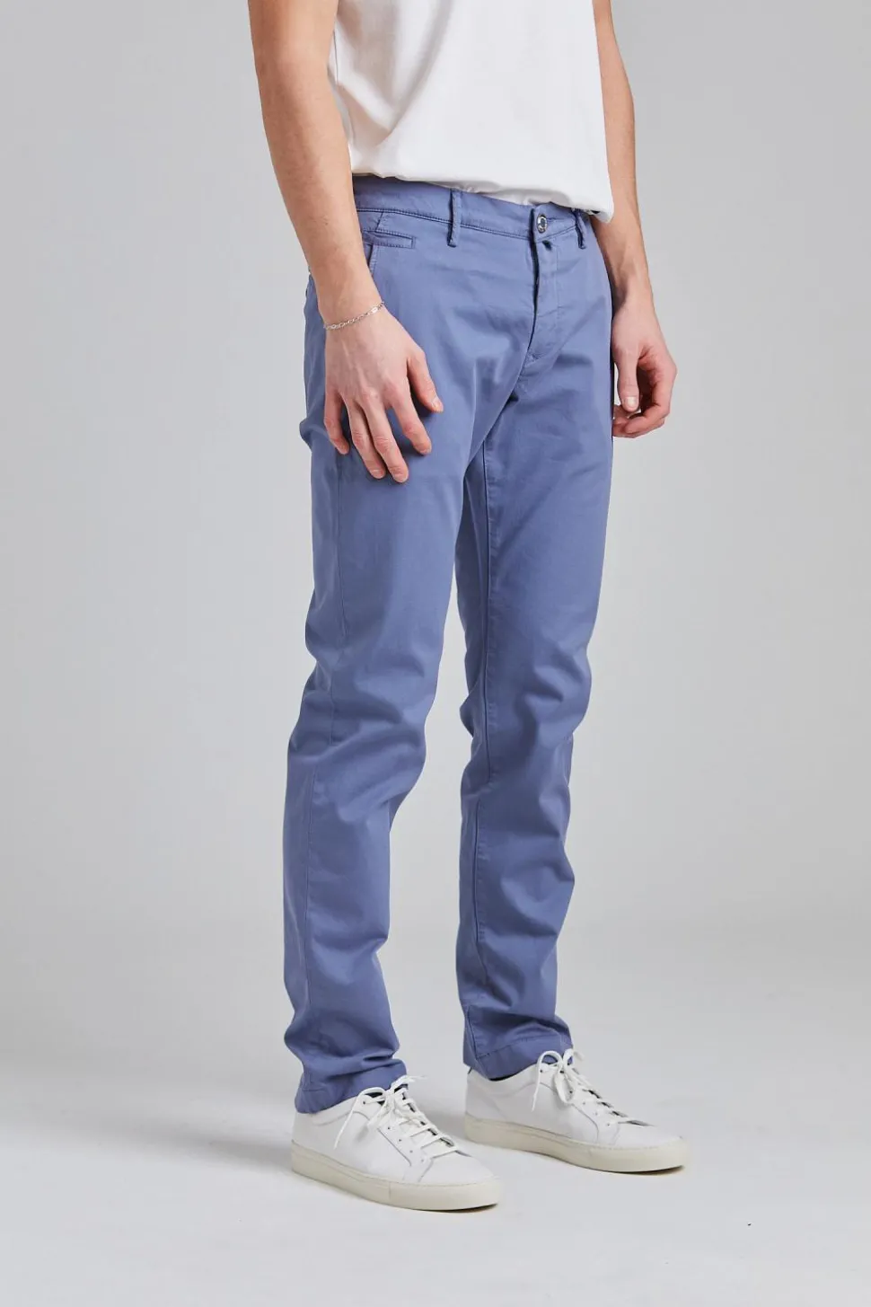 Bobby Chino Light Twill Blue