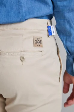 Bobby Chino Light Twill Beige