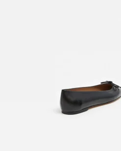 Bodil Leather Black