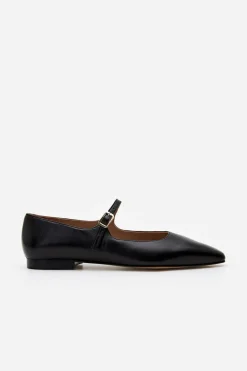 Camila Leather Black