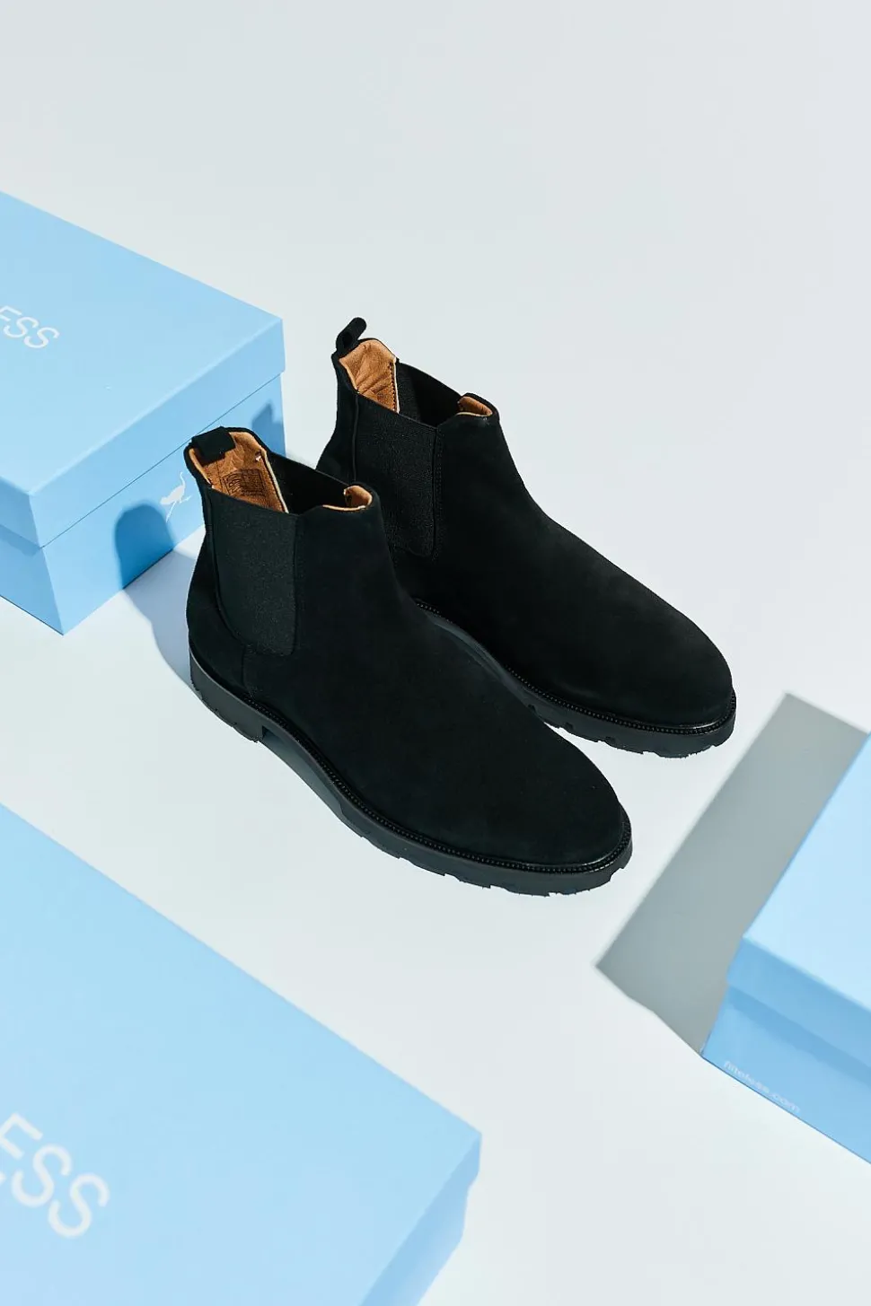 Chelsea Suede Black