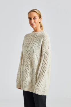 Chunky Cable Knit Cream