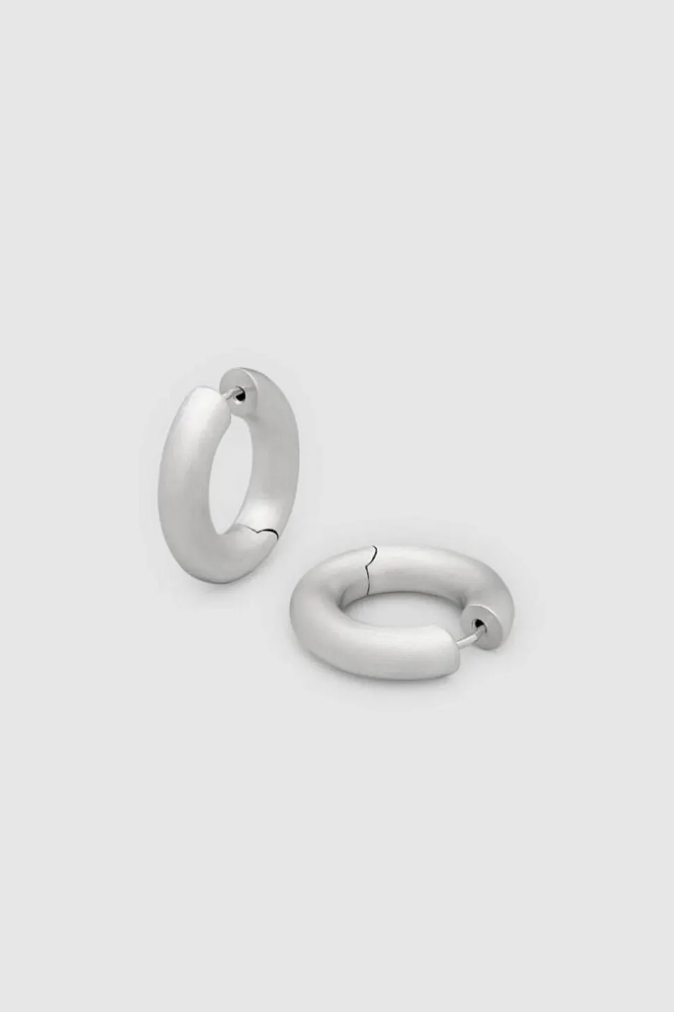 Chunky Hoops Satin Medium Silver