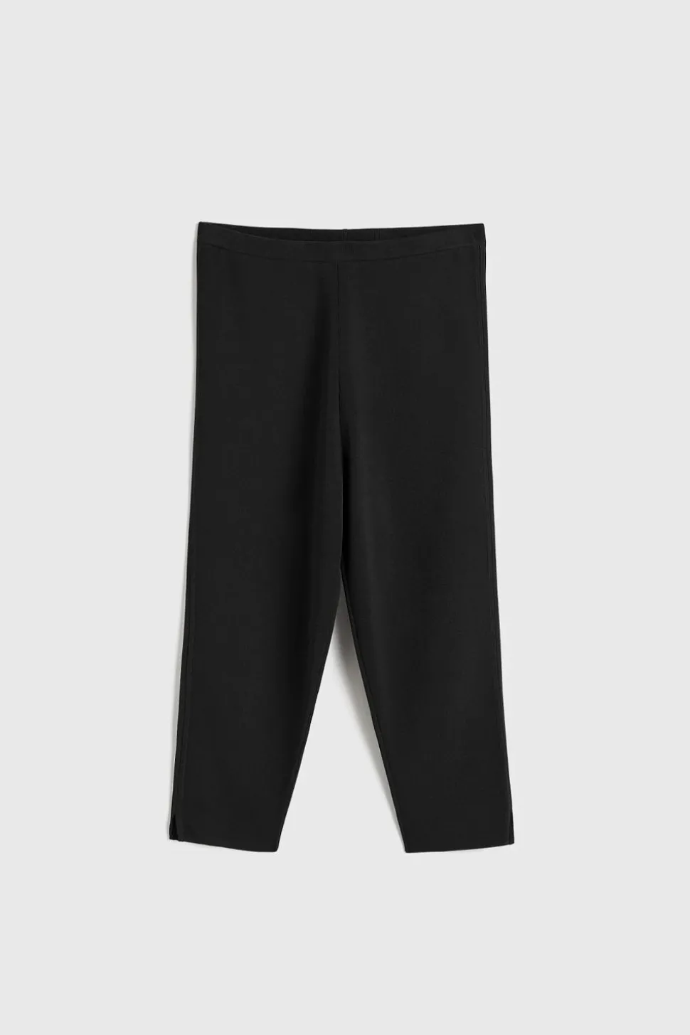 Compact Knit Capri Trousers Black