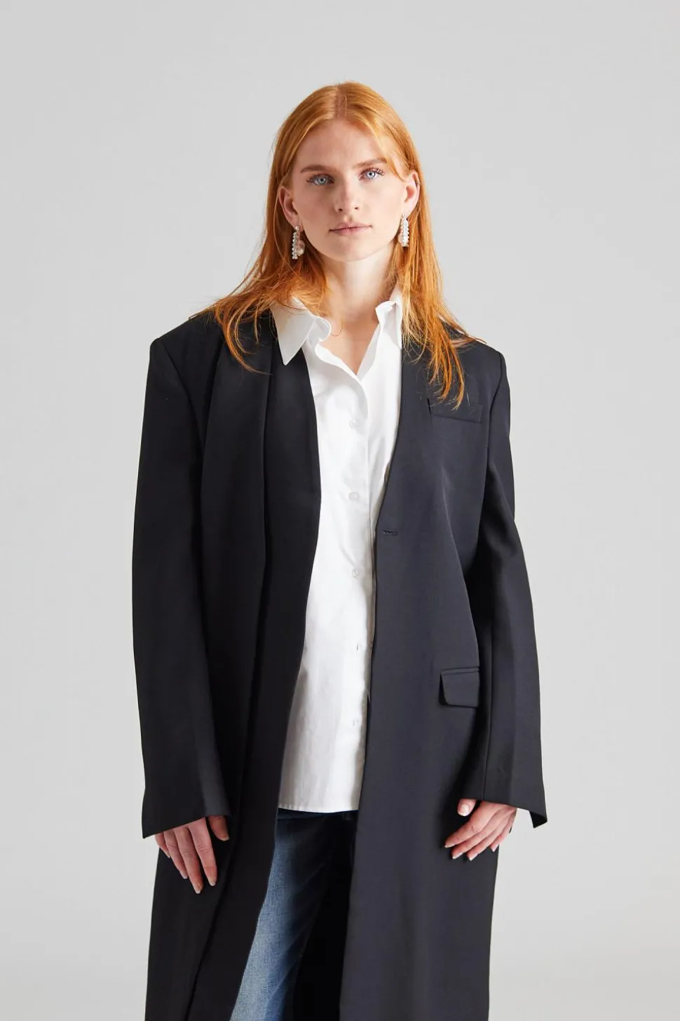 Cosmos Long Coat Black