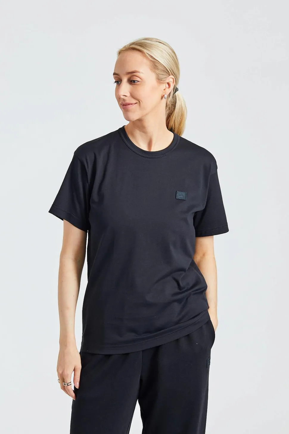 Crew Neck T-shirt - Regular Fit Black FA-UX-TSHI000243