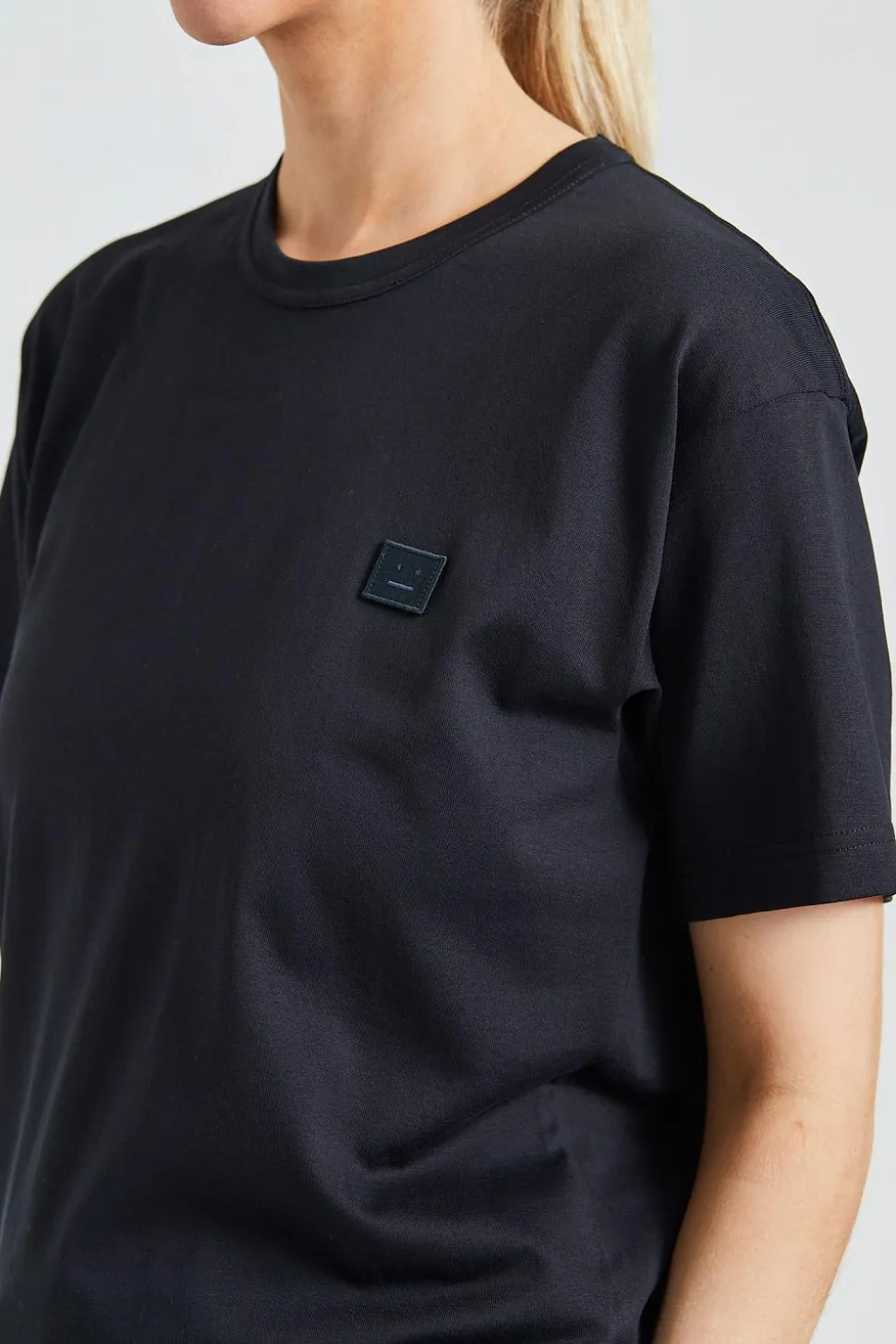 Crew Neck T-shirt - Regular Fit Black FA-UX-TSHI000243
