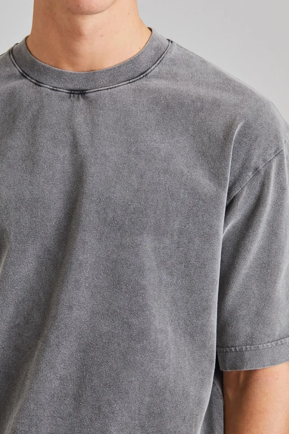 Crew Neck T-Shirt Faded Black FN-UX-TSHI000018