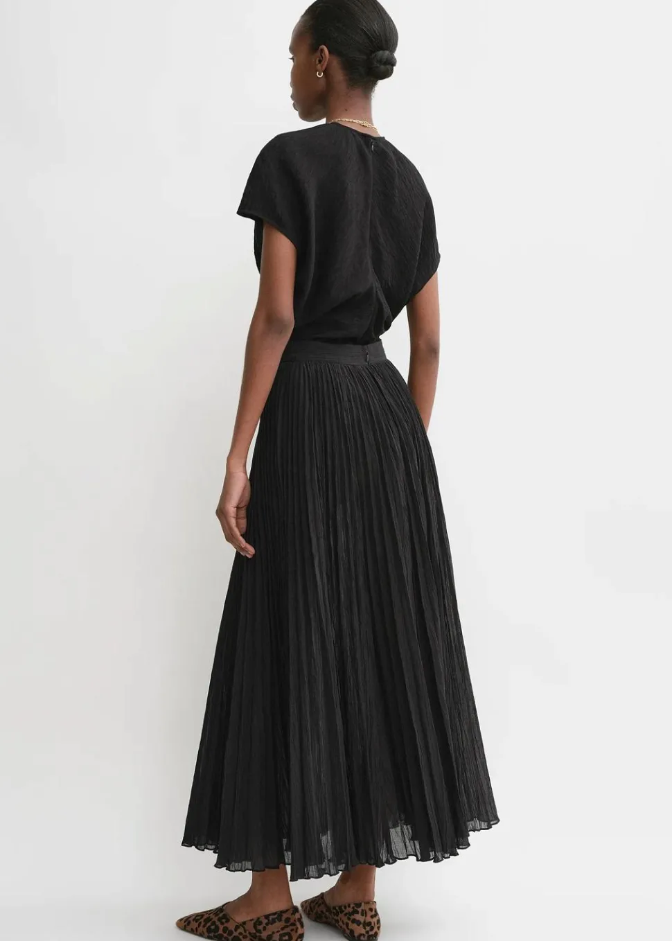 Crinkled Plissé Skirt Black