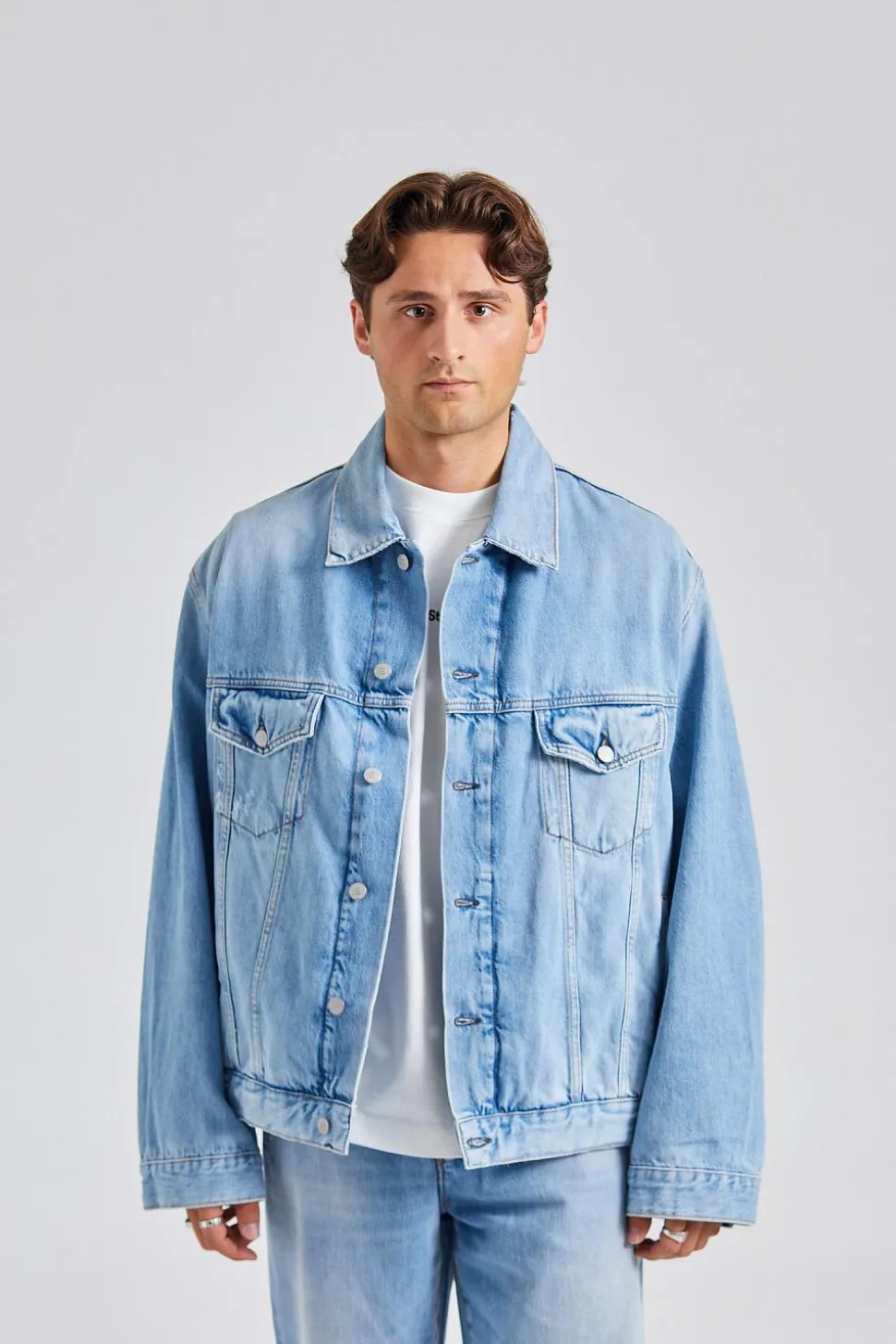 Denim Jacket - Relaxed Fit FN-UX-OUTW000065 Light Blue