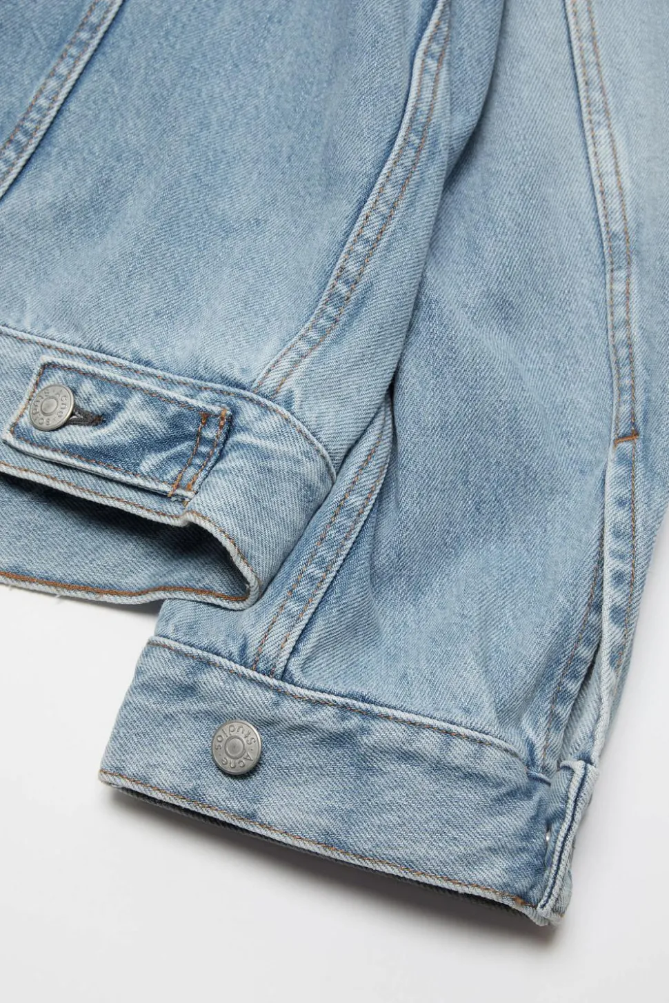 Denim Jacket - Relaxed Fit FN-UX-OUTW000065 Light Blue