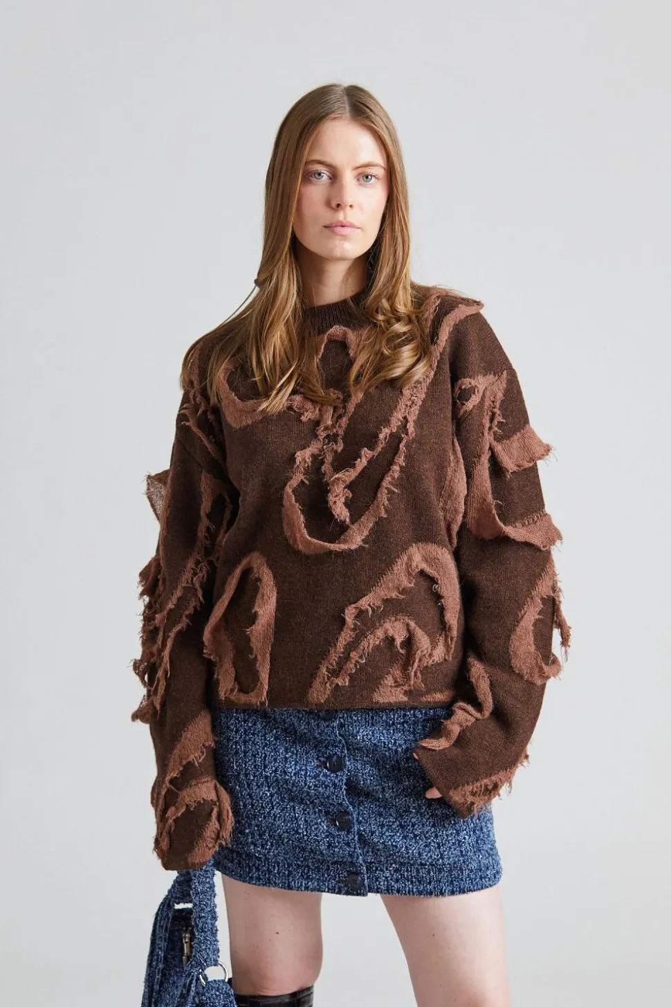 Distressed Emblem Crew Brown Mix