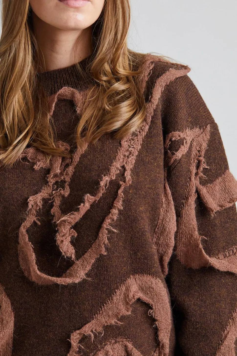 Distressed Emblem Crew Brown Mix