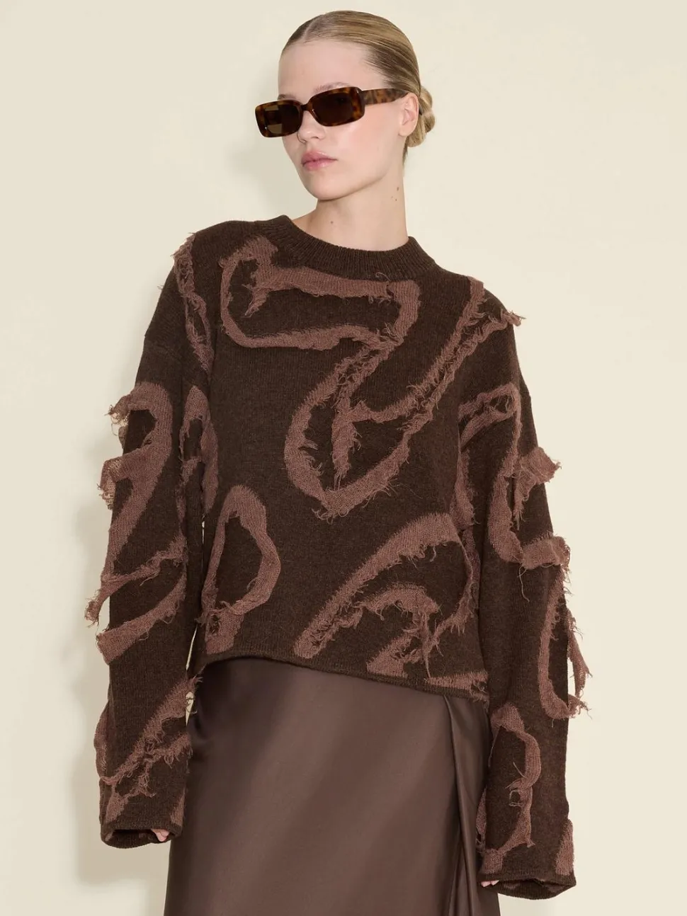 Distressed Emblem Crew Brown Mix
