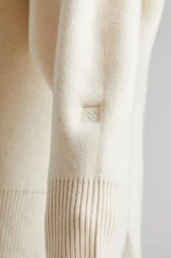 Double-knit Pullover Snow