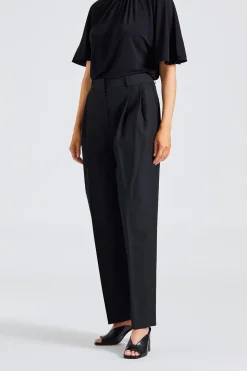 Double-Pleated Tailored Trousers Black