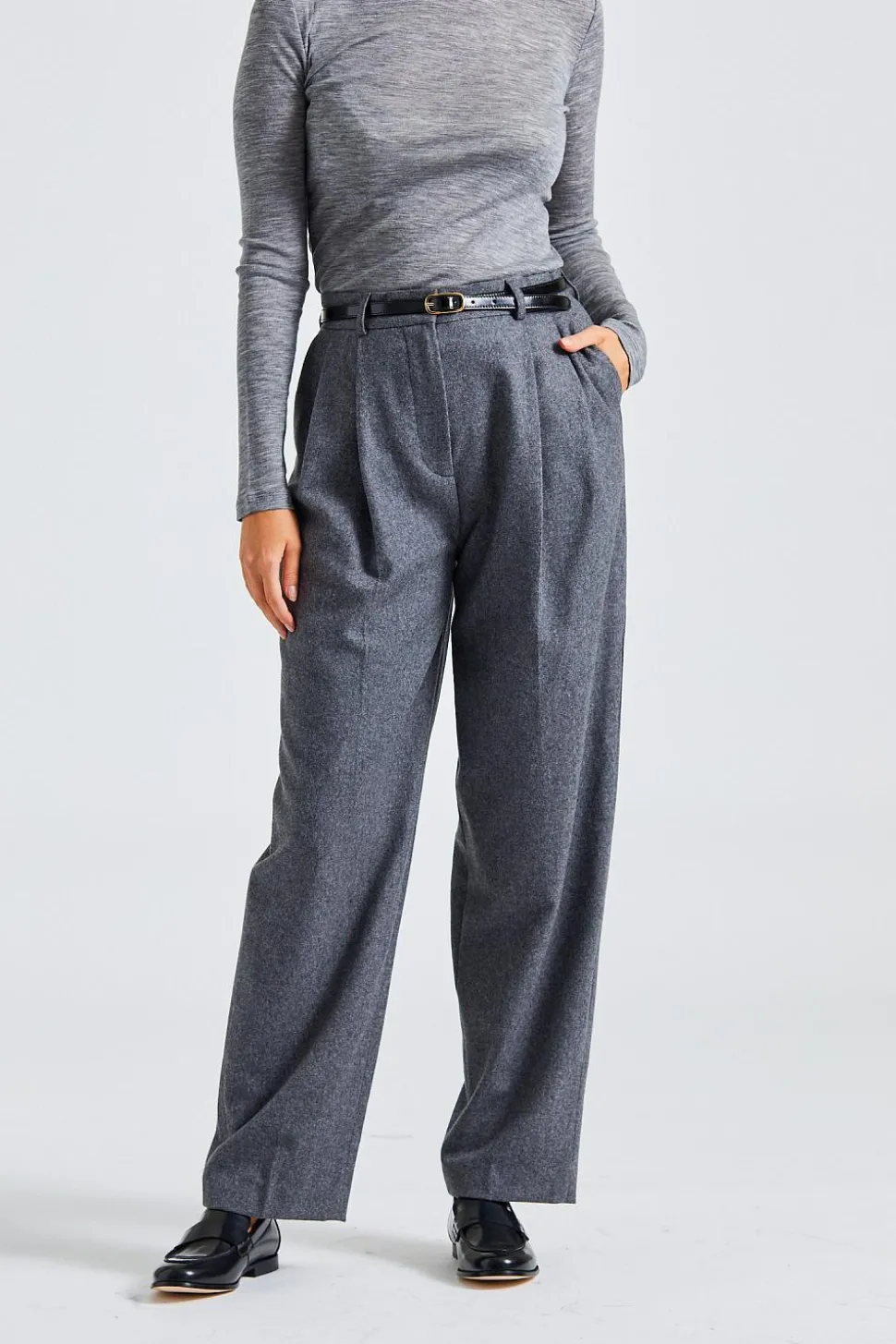 Double-Pleated Tailored Trousers Grey Melange