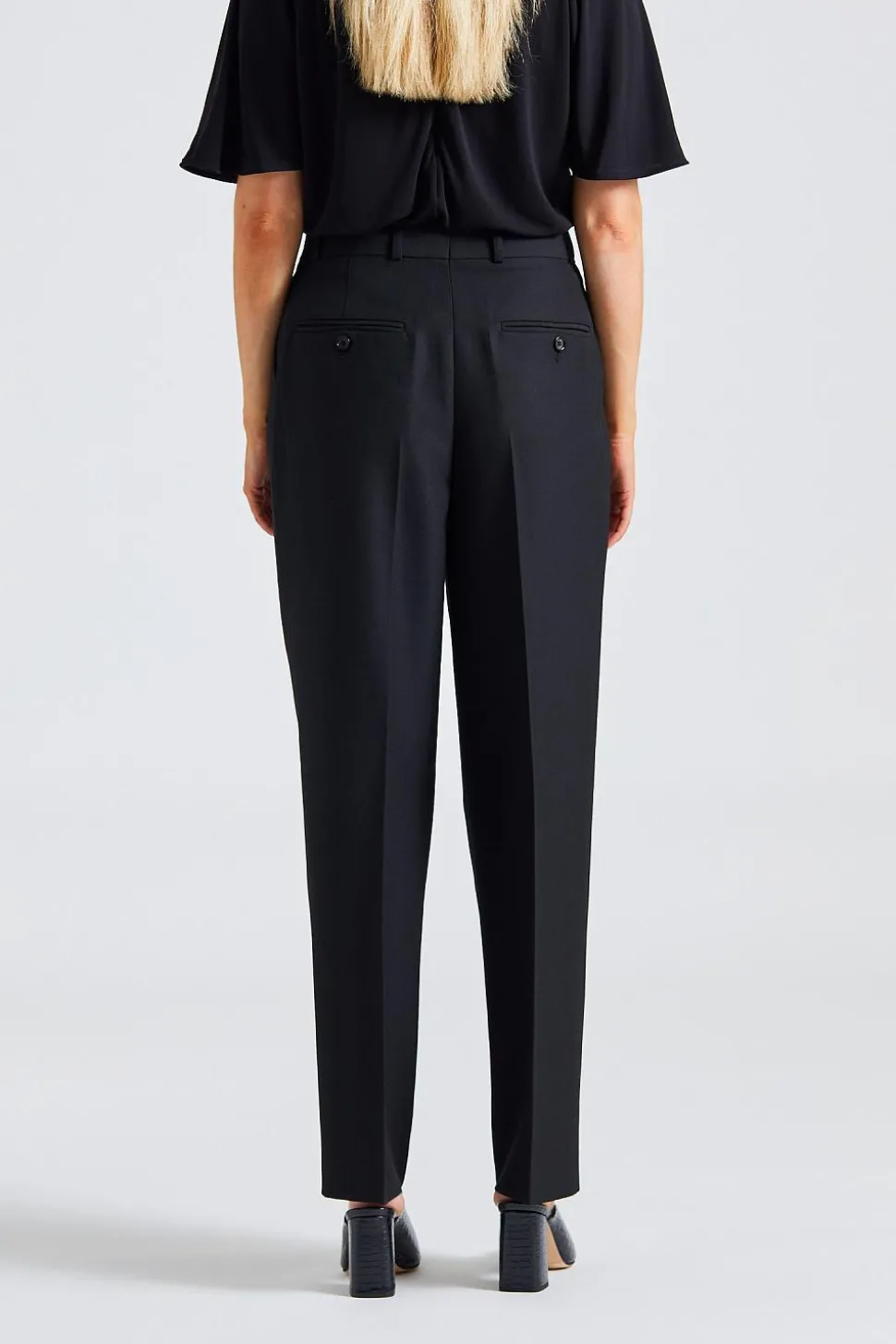 Double-Pleated Tailored Trousers Black