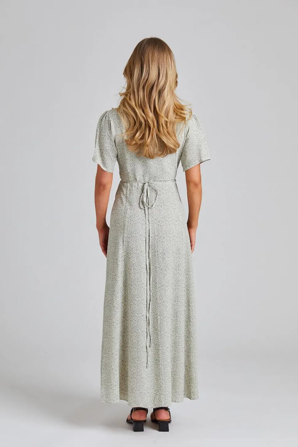 Ellen Wrap Dress Petite Green Flower