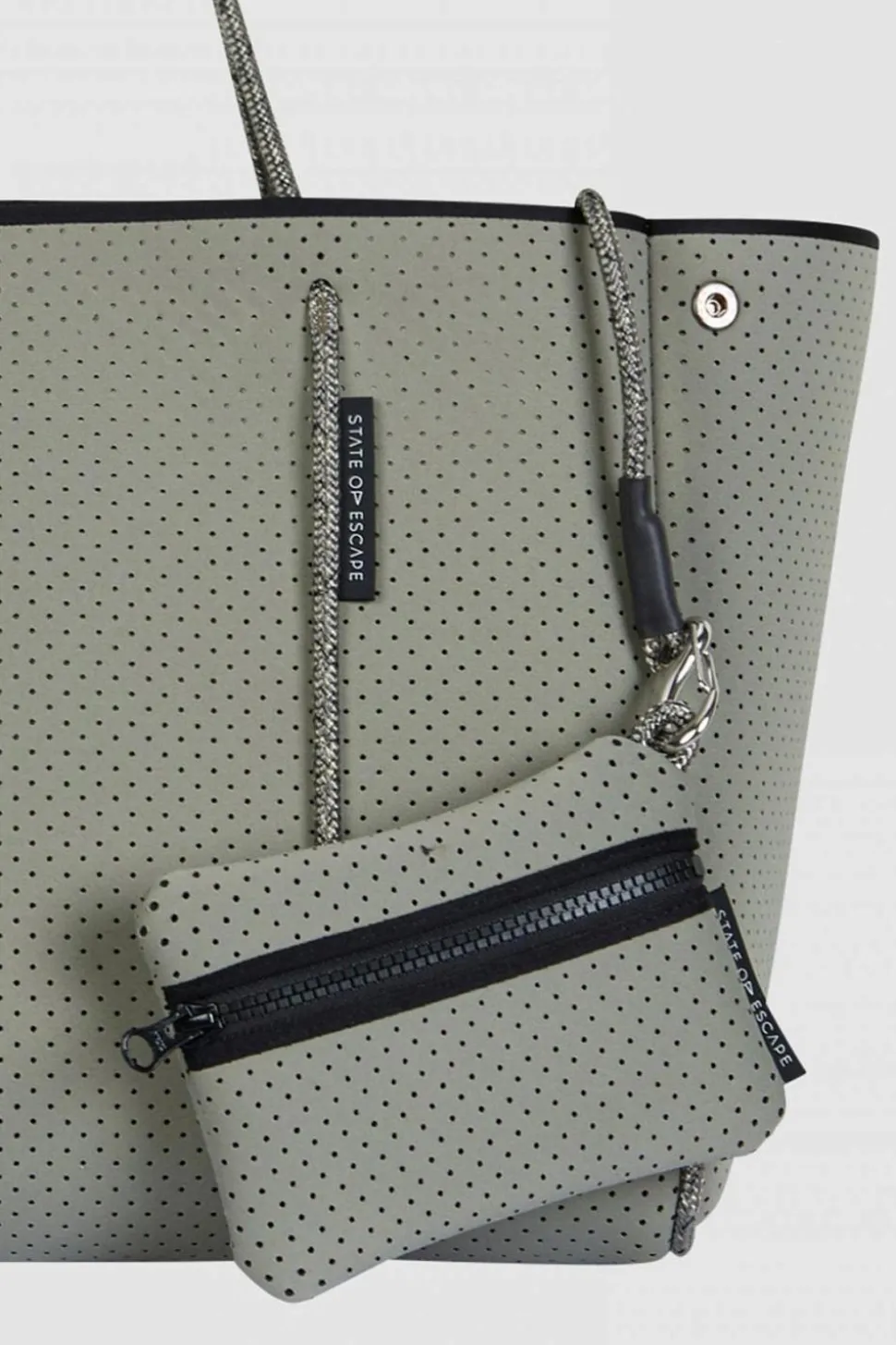 Escape Tote Sage Green