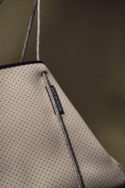 Escape Tote Sage Green