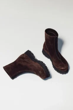Este Bison Suede