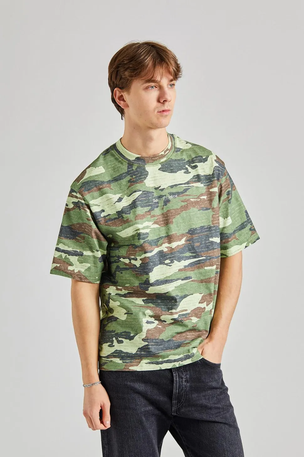 FN-MN-TSHI000572 Khaki Green