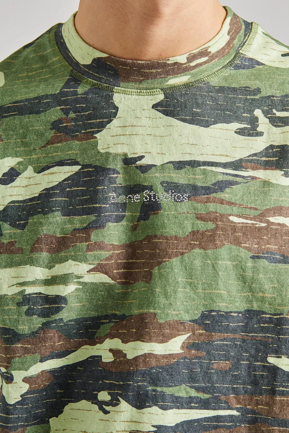 FN-MN-TSHI000572 Khaki Green