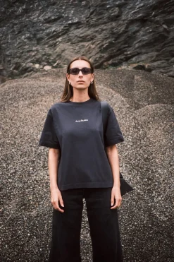 FN-UX-TSHI000050 Black