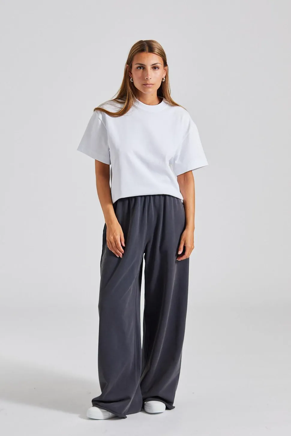 FN-WN-TROU001318 Ocean Blue sweatpant