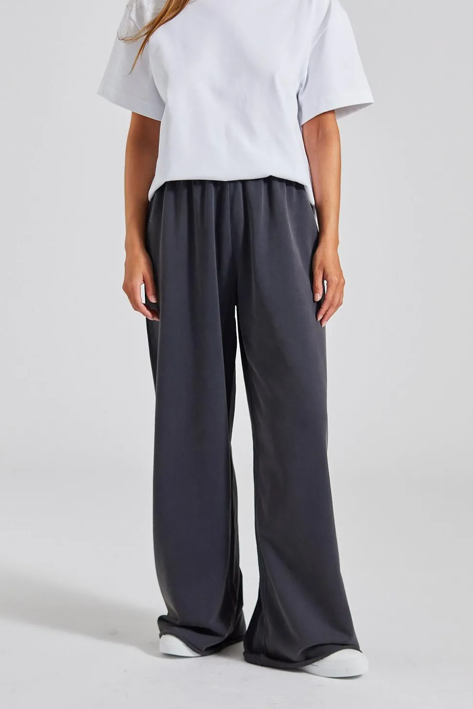 FN-WN-TROU001318 Ocean Blue sweatpant
