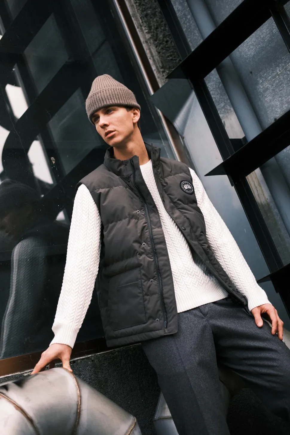 Freestyle Crew Vest Black Disc Volcano
