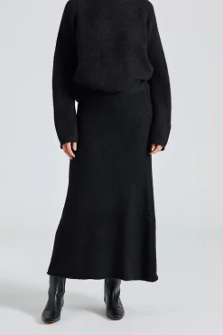 Fure Fluffy Knit Skirt Black