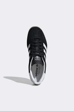 Gazelle Indoor Black/White