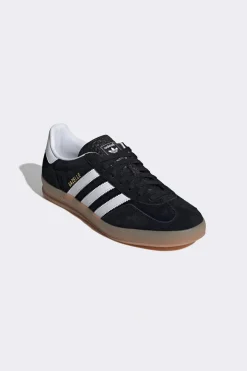Gazelle Indoor Black/White