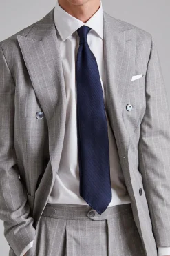 Handrolled Silk Garza Tie Navy